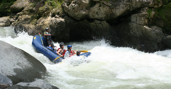 Lower huacas on the Pacuare River