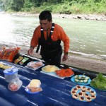 Enjoy lunch alongside the Pacuare River in beautiful Costa Rica. 